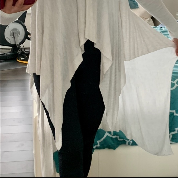 Exclusive Lululemon Sweater/Cover-Up: Size 2 - Picture 7 of 8